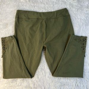 GREEN 2XL French Connection Lace Crop Leggings 92% cotton 8% spandex GREAT COND